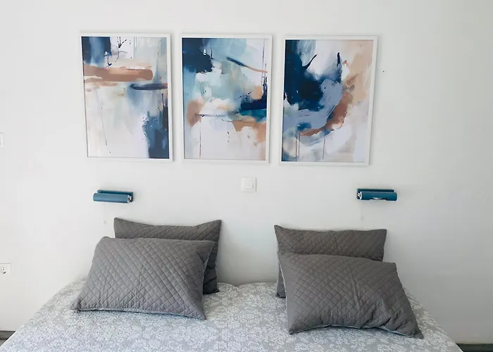 Navy Apartment With Mountain View &Private Parking