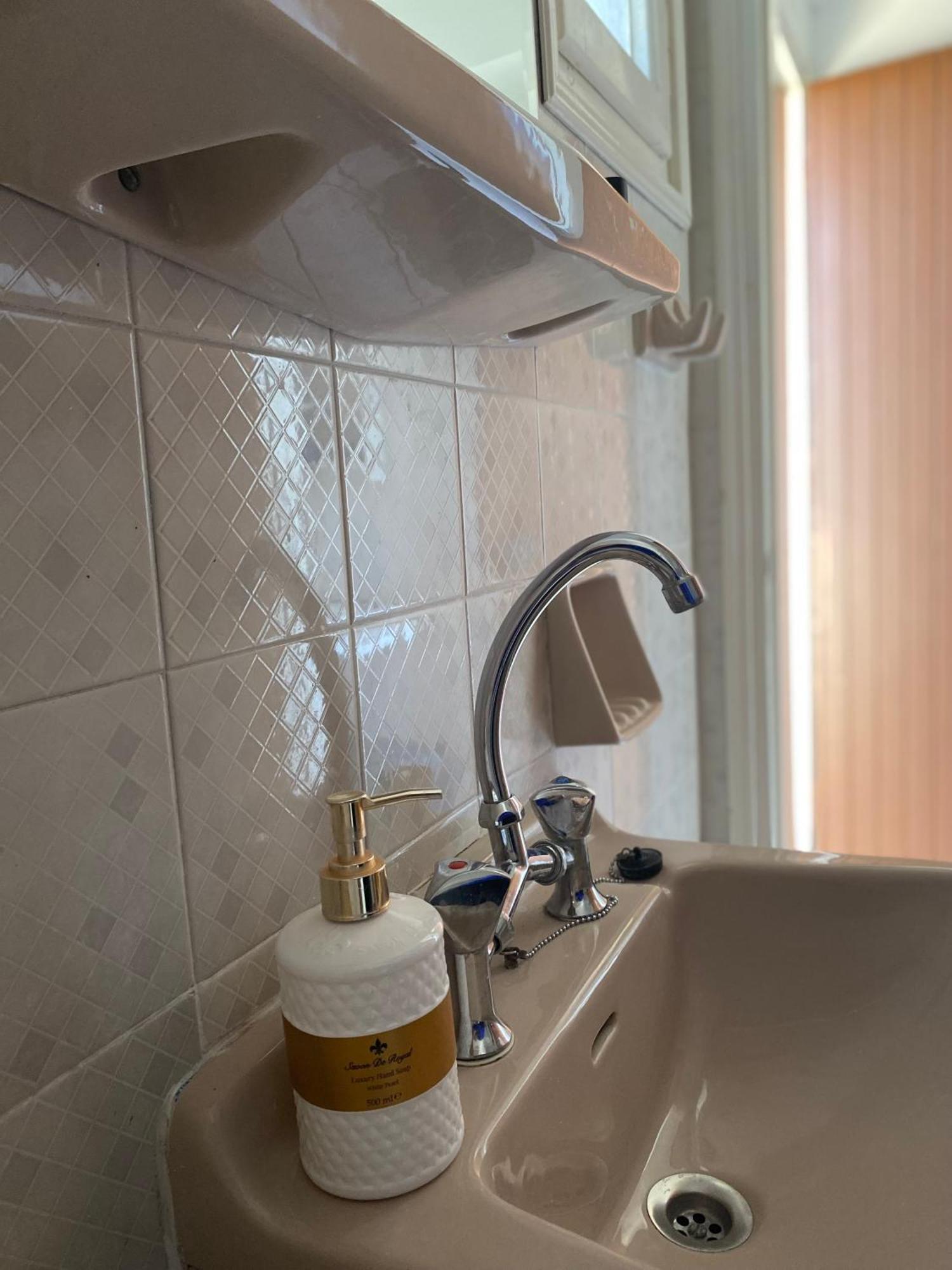 Navy With Mountain View &private Parking Apartment *