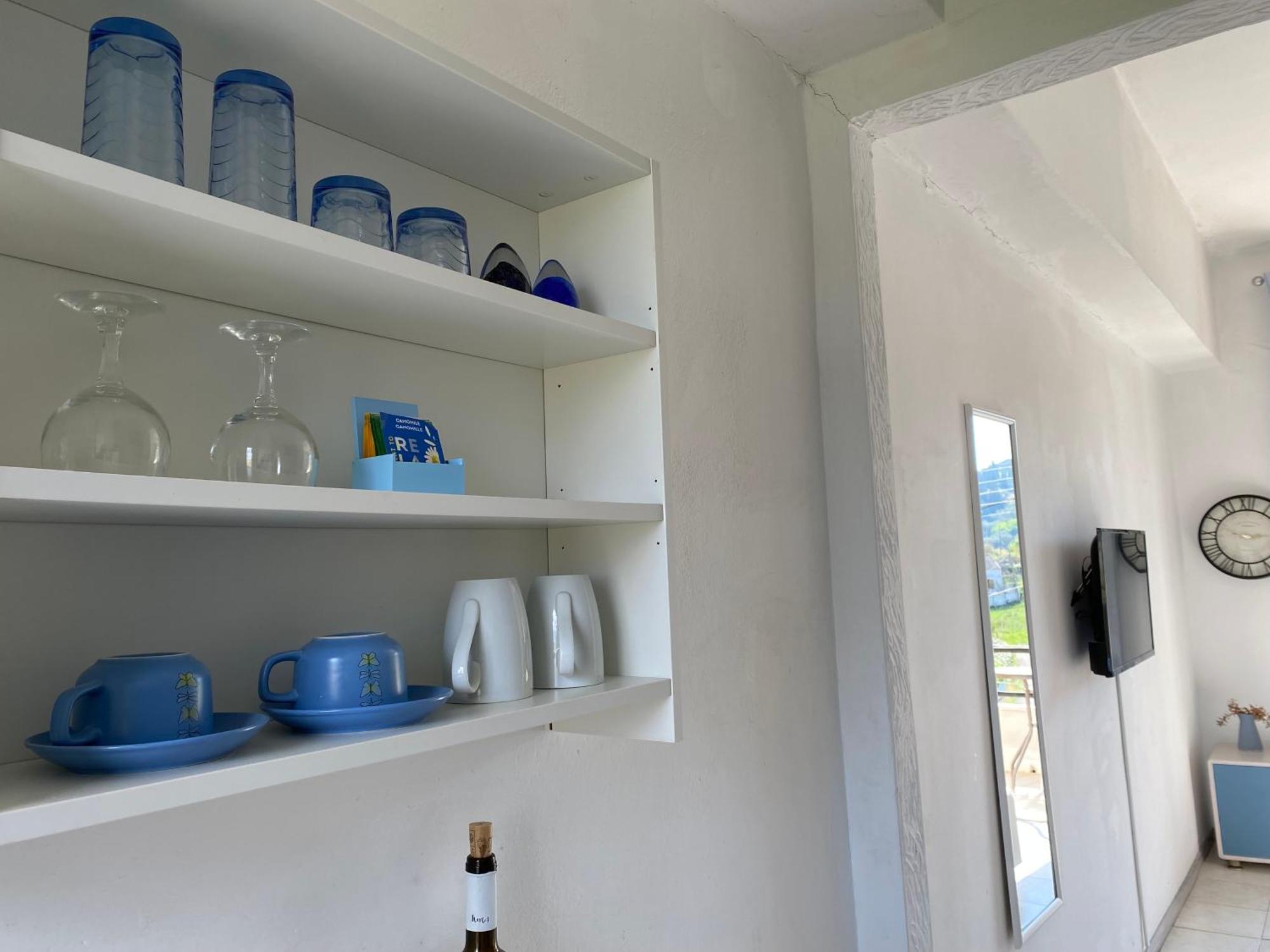 Apartment Navy With Mountain View &private Parking