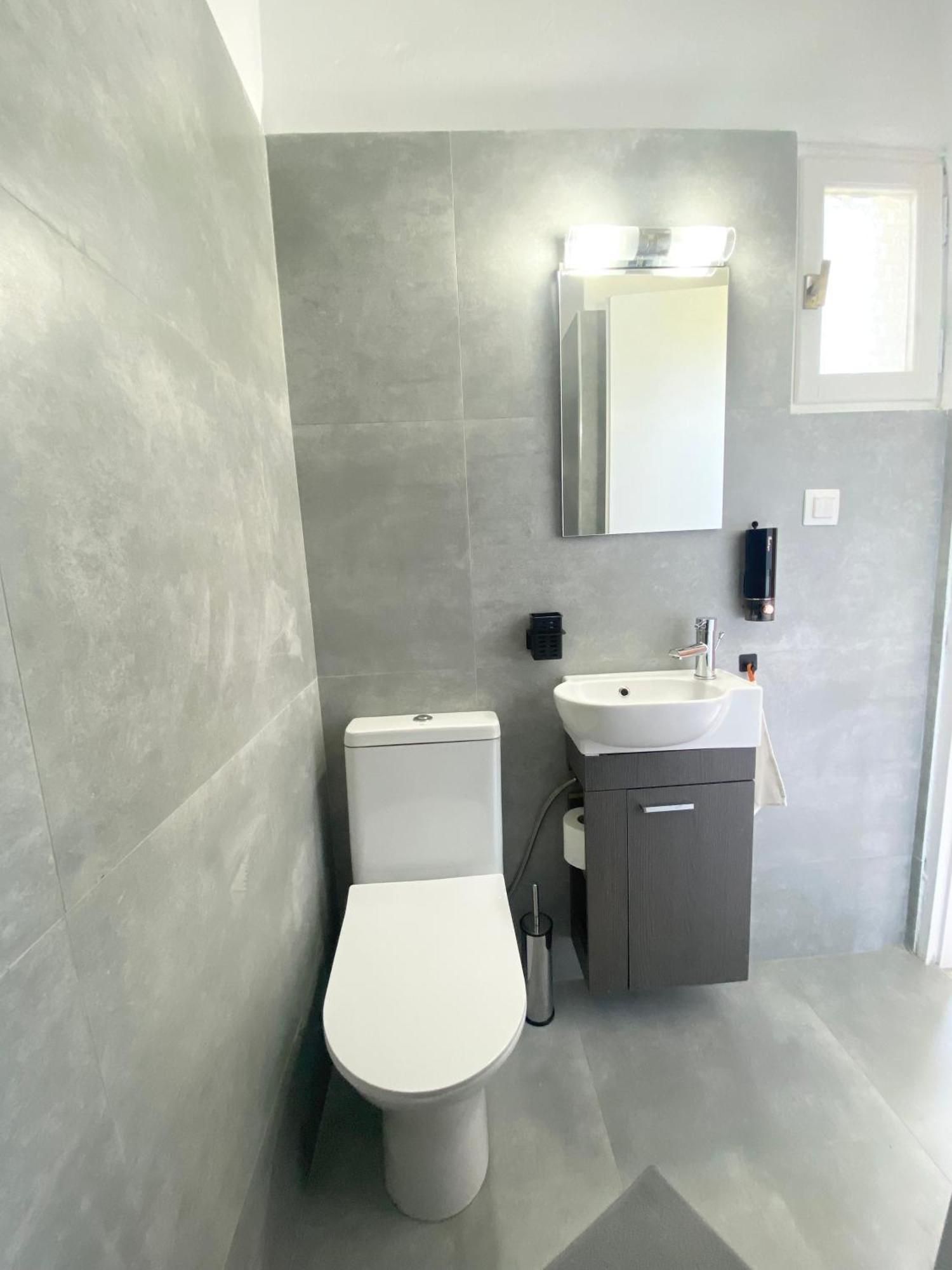 Navy With Mountain View &private Parking Apartment *